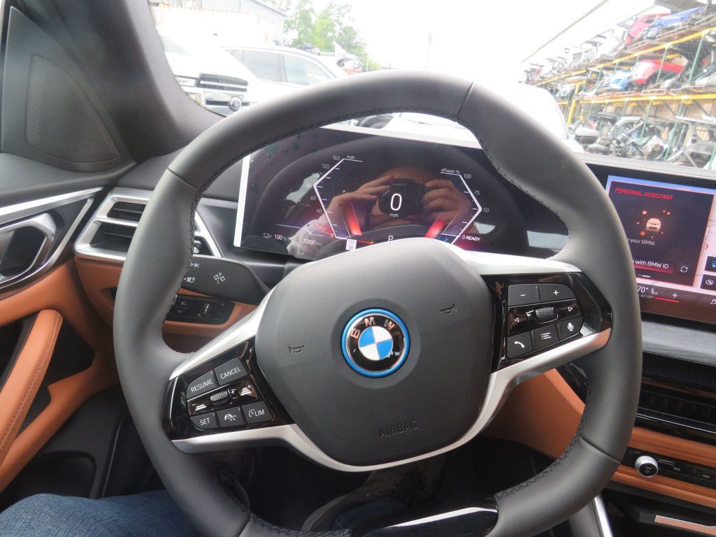 BMW i4 photo 8