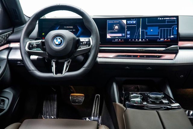 2026 BMW i5 eDrive40 - 23070085 - 20
