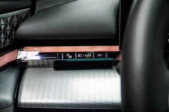 2026 BMW i5 eDrive40 - 23070085 - 38