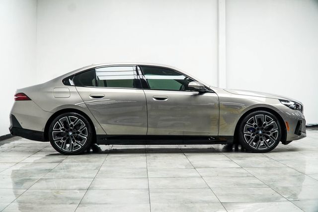 2026 BMW i5 eDrive40 - 23070085 - 6