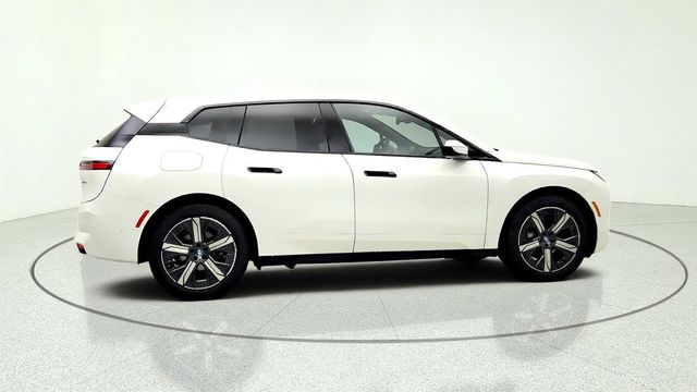 2026 BMW iX xDrive45 Sports Activity Vehicle w/ Panoramic Eclipsing Roof - 23069357 - 3