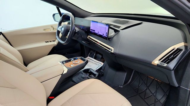 2026 BMW iX xDrive60 w/ Dynamic Handling, Executive & Climate Comfort - 23090394 - 23