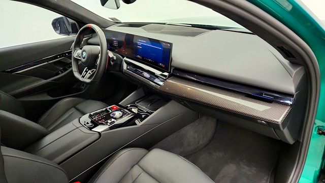 2026 BMW M5  - 23092270 - 23