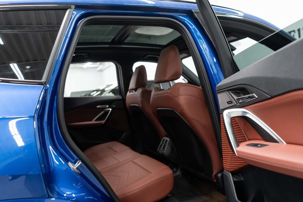 BMW X1 photo 11
