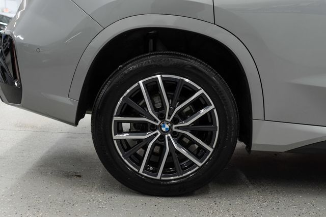 2026 BMW X1 xDrive28i Sports Activity Vehicle - 23027852 - 33
