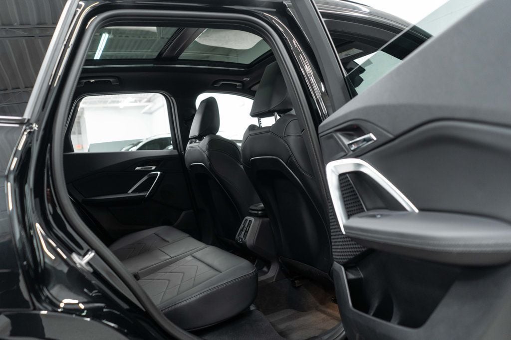 BMW X1 photo 12