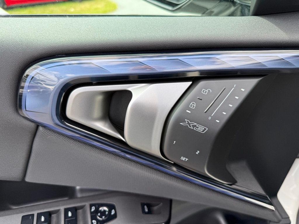 2026 BMW X3 **2026 BMW X3 xDRIVE30 M-SPORT PRO**CONVENIENCE PACKAGE** - 23001016 - 21