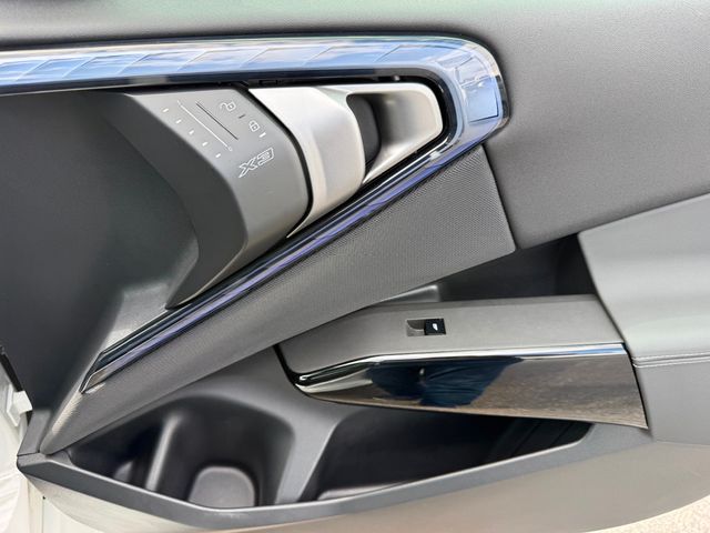 2026 BMW X3 **2026 BMW X3 xDRIVE30 M-SPORT PRO**CONVENIENCE PACKAGE** - 23001016 - 28