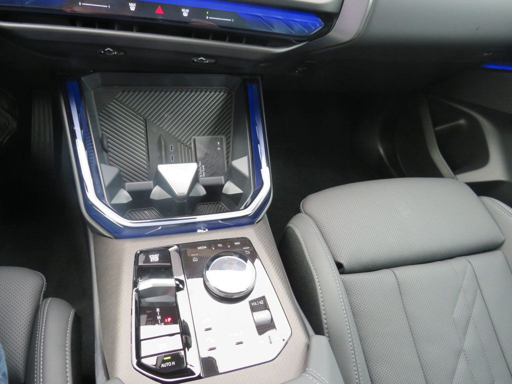 BMW X3 photo 9