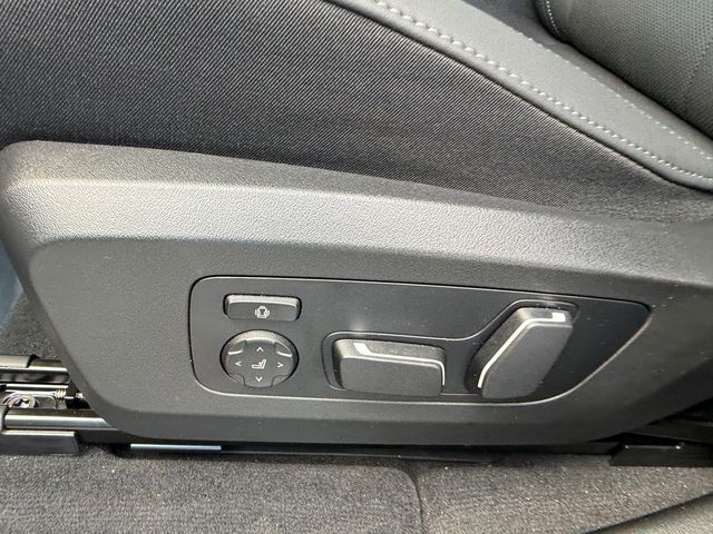 2026 BMW X3 **X3 M50**DRIVING ASSISTANCE PRO**PREMIUM PKG** - 23028261 - 10