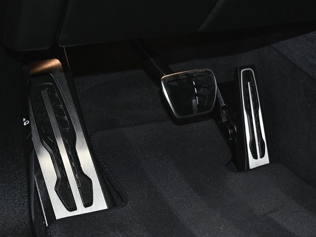 2026 BMW X5 M60i - 22894323 - 21