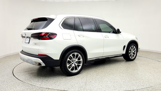 2026 BMW X5 xDrive40i SAV w/ Premium & Parking Assistance Pkgs - 23035278 - 4