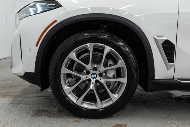 2026 BMW X5 xDrive40i Sports Activity Vehicle - 23054147 - 38