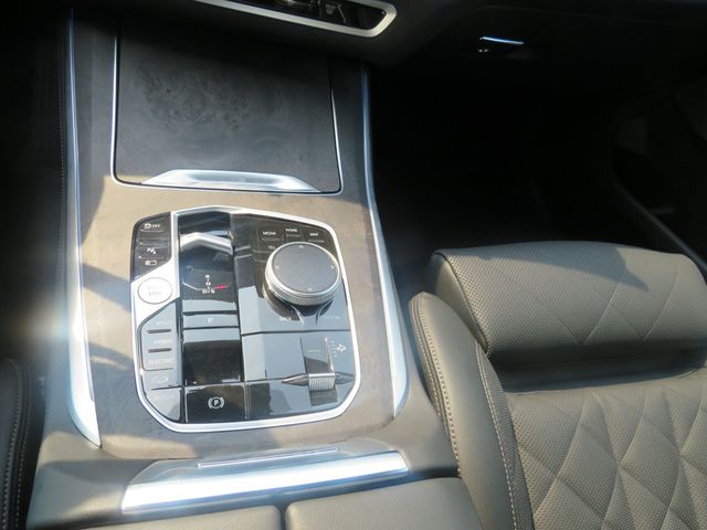 2026 BMW X5 xDrive50e Plug-In Hybrid - 23058824 - 11