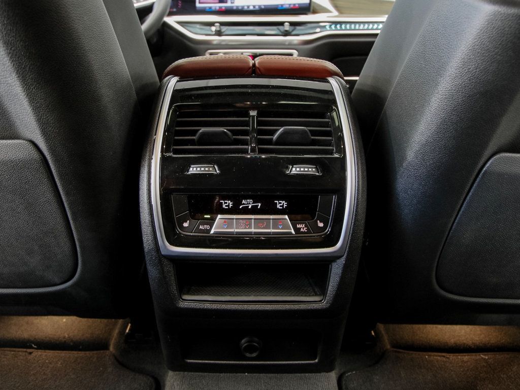 BMW X6 photo 25