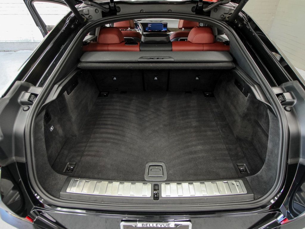 BMW X6 photo 28