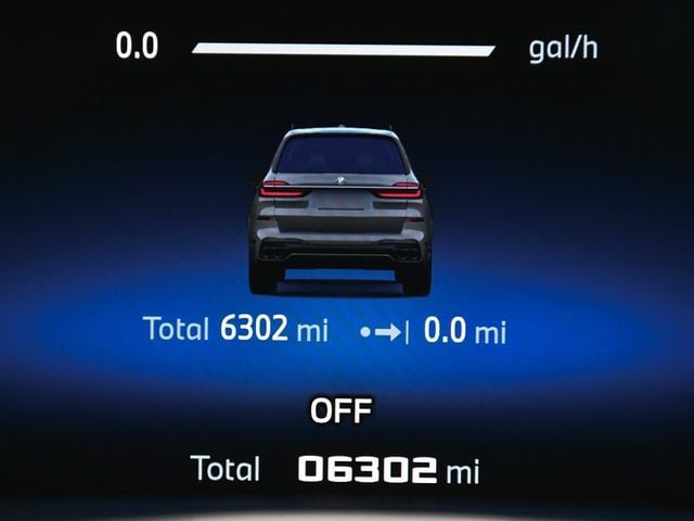 2026 BMW X7 M60i - 22894499 - 24