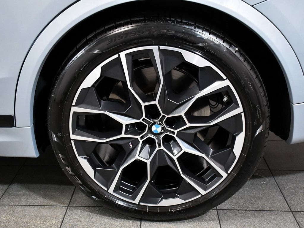 2026 Bmw X7 M60i photo 6