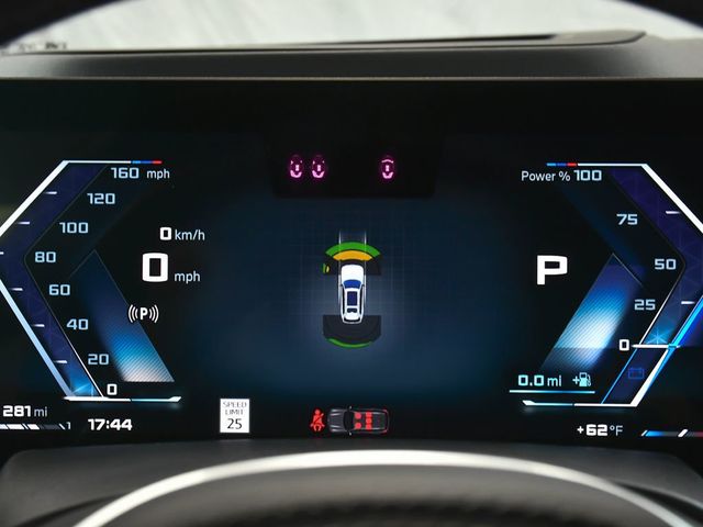 2026 BMW X7 M60i - 23005735 - 36