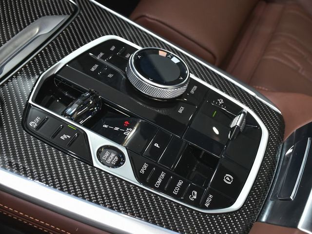 2026 BMW X7 M60i - 23005735 - 40