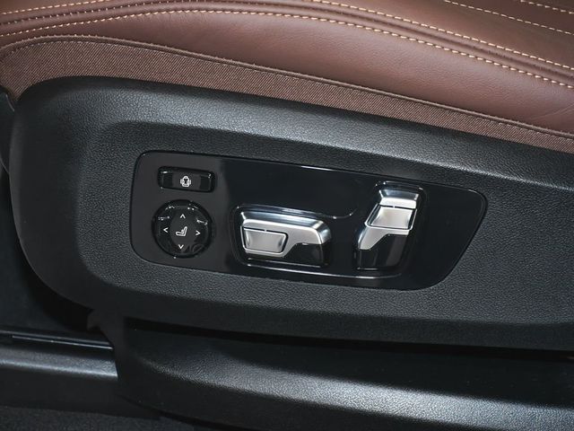 2026 BMW X7 M60i - 23005735 - 46