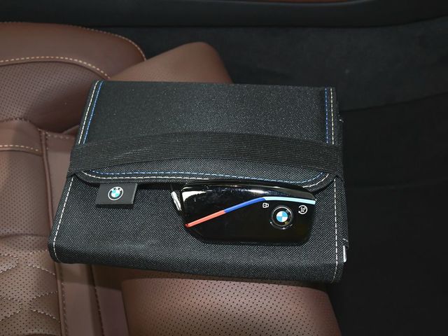 2026 BMW X7 M60i - 23005735 - 69