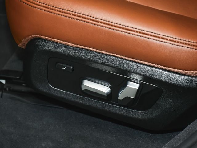 2026 BMW X7 M60i - 23005736 - 52