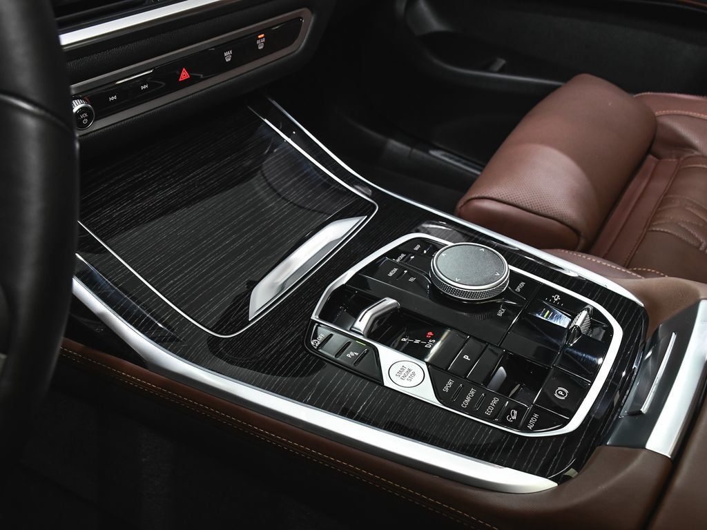 BMW X7 photo 44