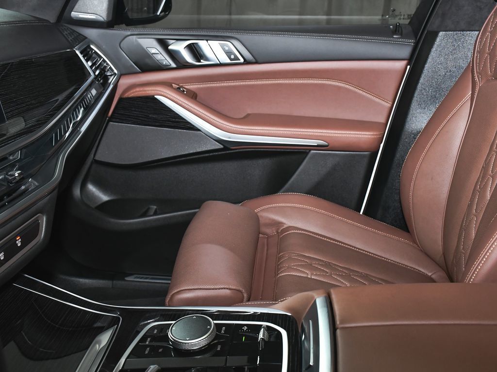 BMW X7 photo 48