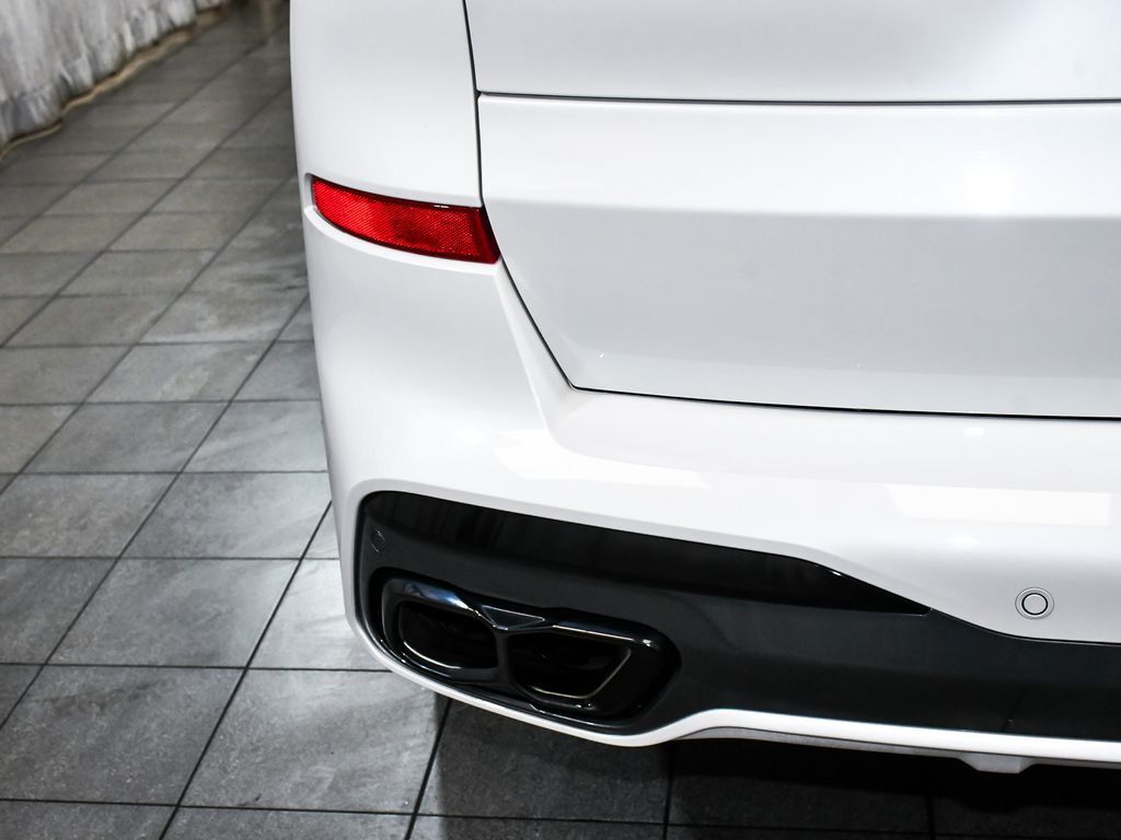 BMW X7 photo 97