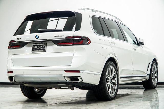2026 BMW X7 xDrive40i Sports Activity Vehicle - 23036966 - 13