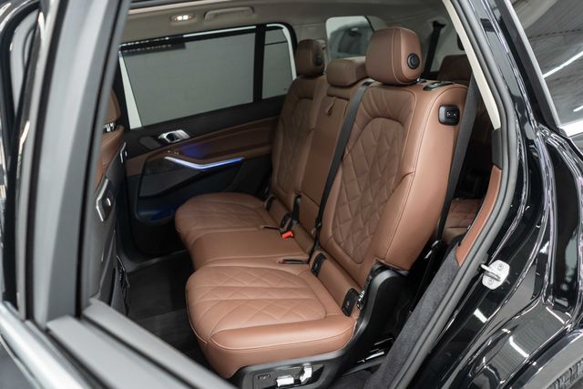 2026 BMW X7 xDrive40i Sports Activity Vehicle - 23003746 - 17