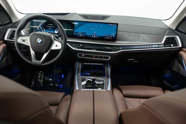 2026 BMW X7 xDrive40i Sports Activity Vehicle - 23003746 - 8