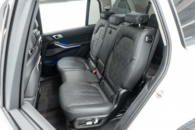 2026 BMW X7 xDrive40i Sports Activity Vehicle - 23056613 - 32