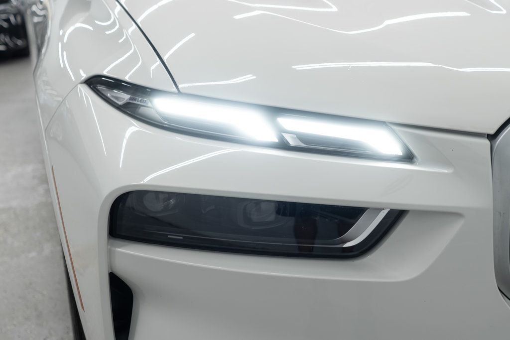 BMW X7 photo 46