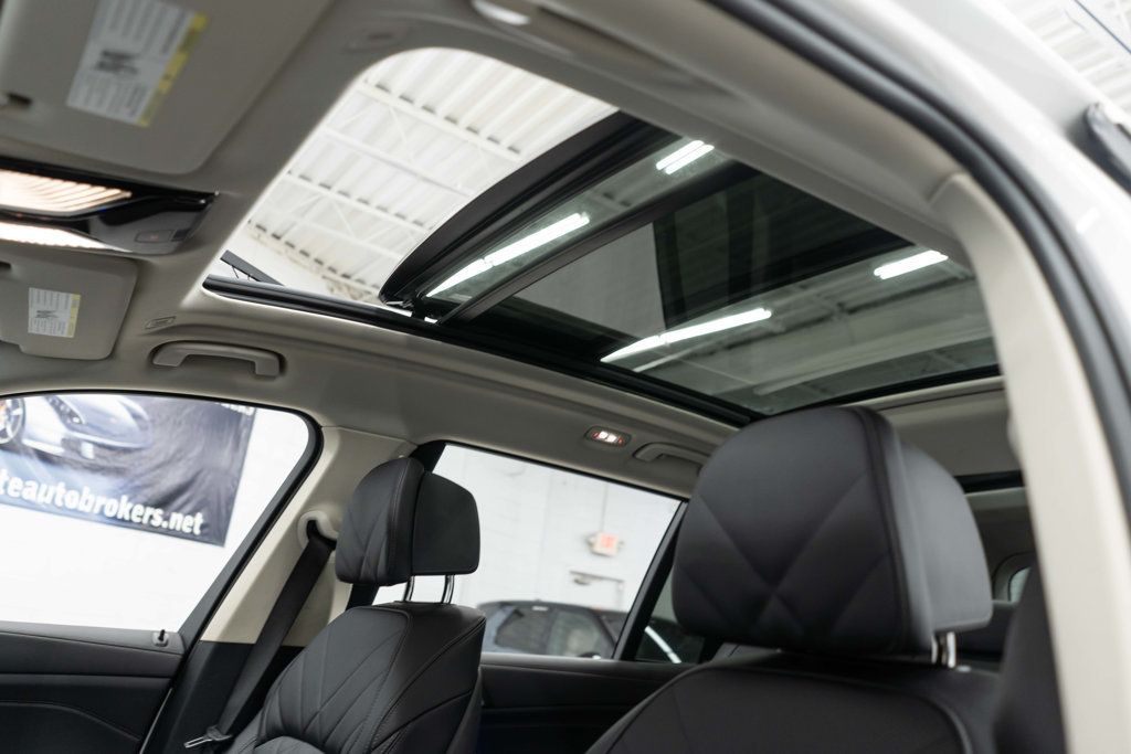 BMW X7 photo 8