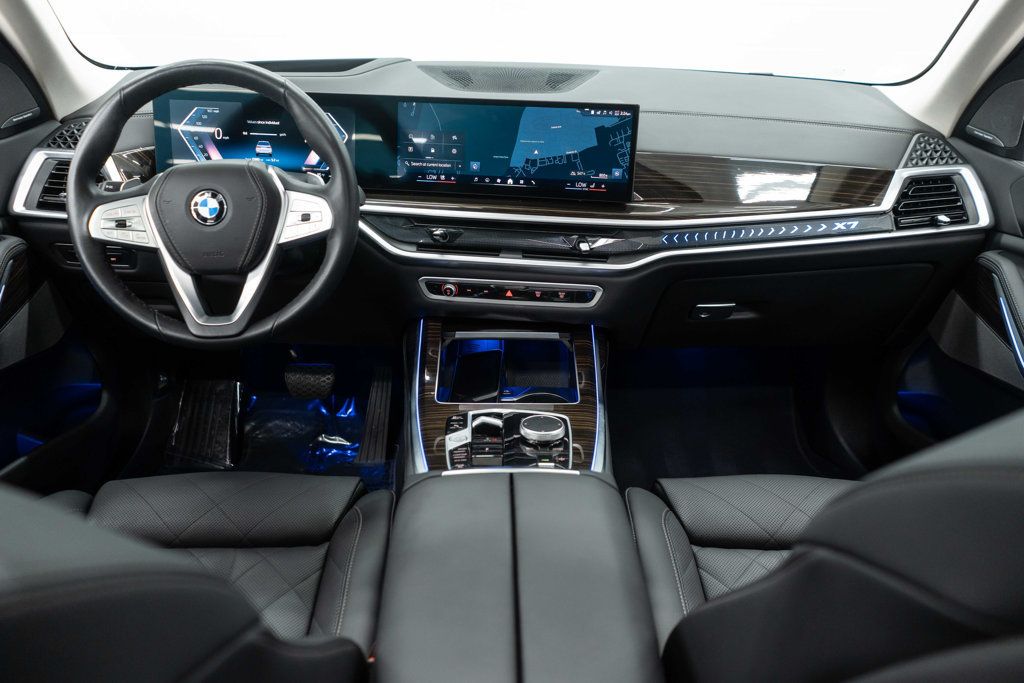 BMW X7 photo 9