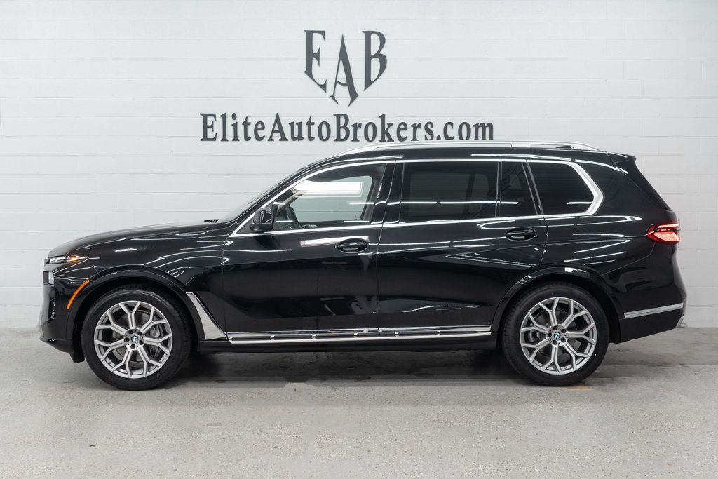 BMW X7 photo 2