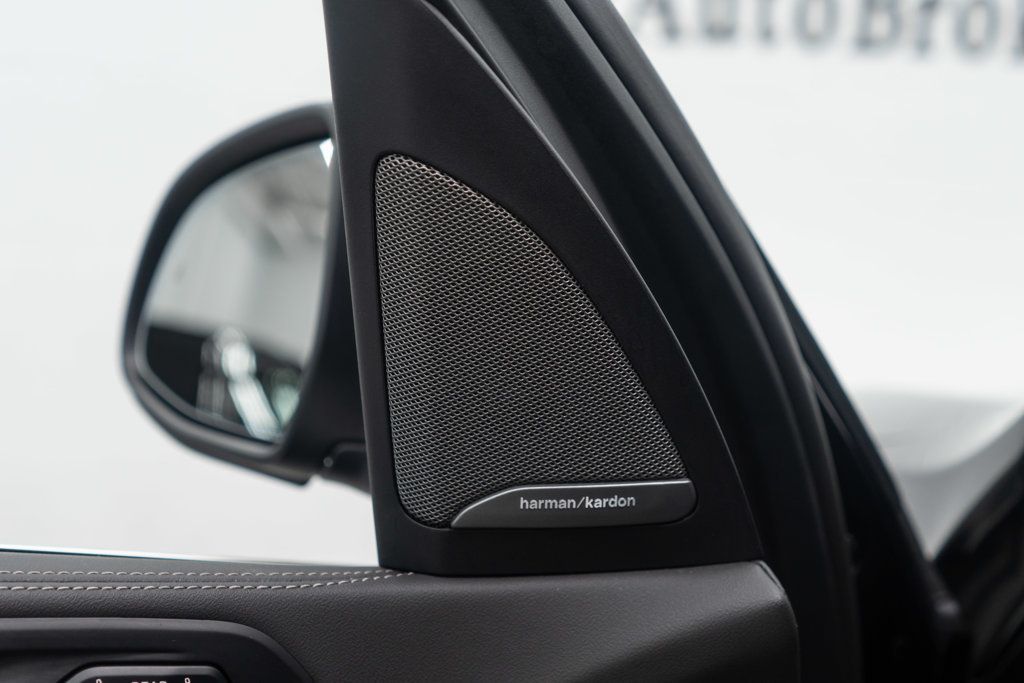 BMW X7 photo 22