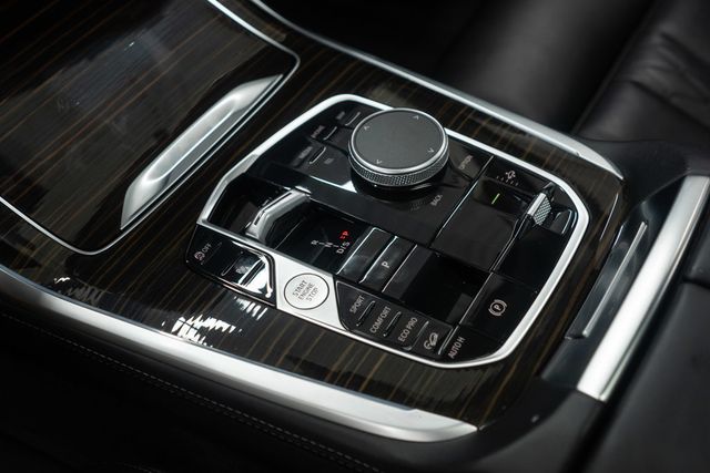2026 BMW X7 xDrive40i Sports Activity Vehicle - 23073835 - 25
