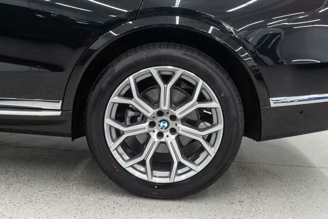 2026 BMW X7 xDrive40i Sports Activity Vehicle - 23073835 - 47