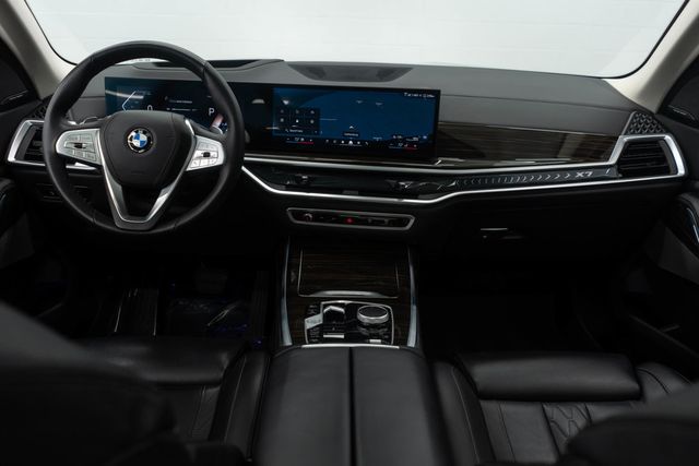 2026 BMW X7 xDrive40i Sports Activity Vehicle - 23073835 - 8