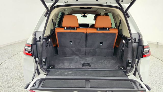 2026 BMW X7 xDrive40i w/ Dynamic Handling & Driving Assistance Pro Packages - 22994763 - 23