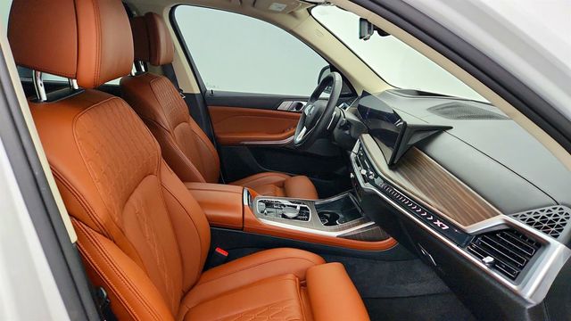 2026 BMW X7 xDrive40i w/ Dynamic Handling & Driving Assistance Pro Packages - 22994763 - 25