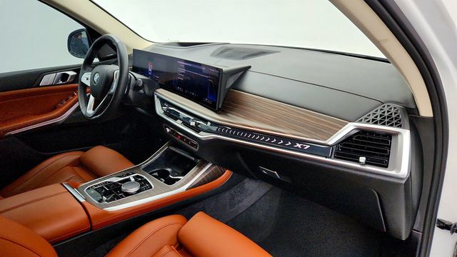 2026 BMW X7 xDrive40i w/ Dynamic Handling & Driving Assistance Pro Packages - 22994763 - 26