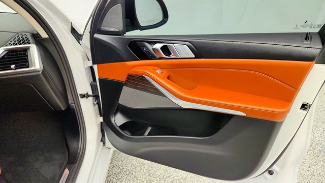 2026 BMW X7 xDrive40i w/ Dynamic Handling & Driving Assistance Pro Packages - 22994763 - 27