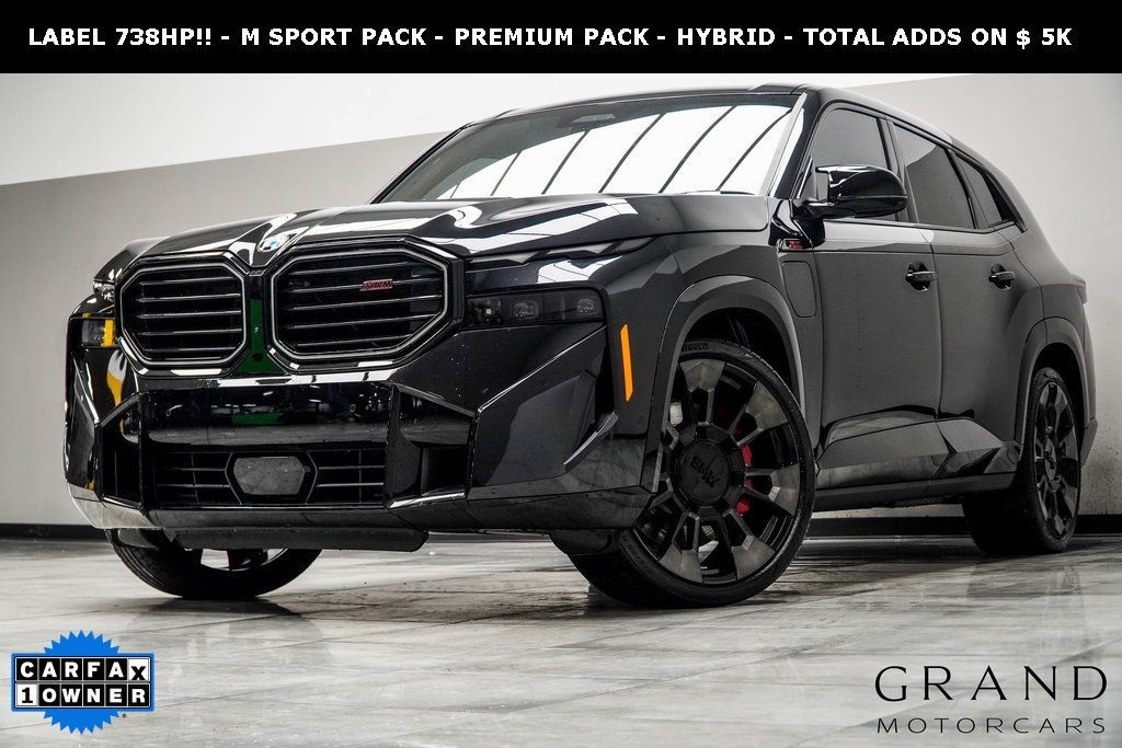 2026 BMW XM Base's photo