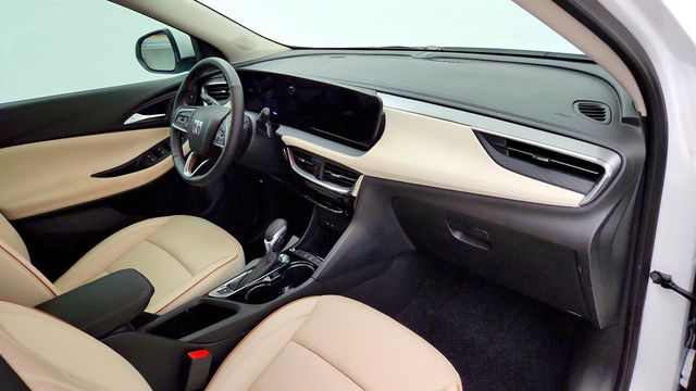 2026 Buick Encore GX 4dr Avenir w/ Panoramic Power Moonroof - 23033196 - 23