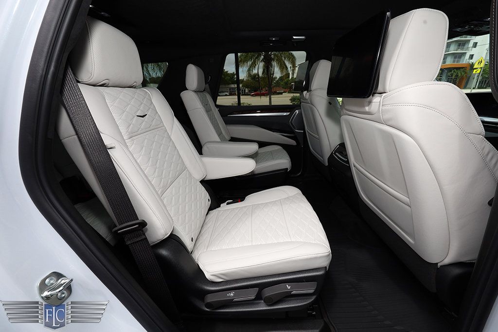 2026 Cadillac Escalade 4WD 4dr Platinum Sport - 23009816 - 17