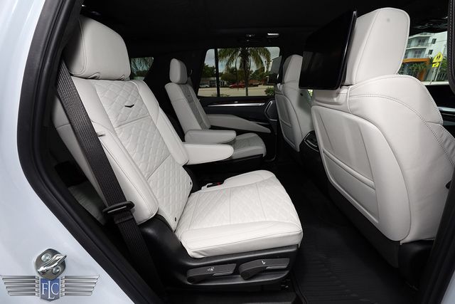 2026 Cadillac Escalade 4WD 4dr Platinum Sport - 23009816 - 17